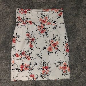 Floral mini skirt